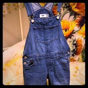Size Large Girls / Woman’s S overalls Old Navy